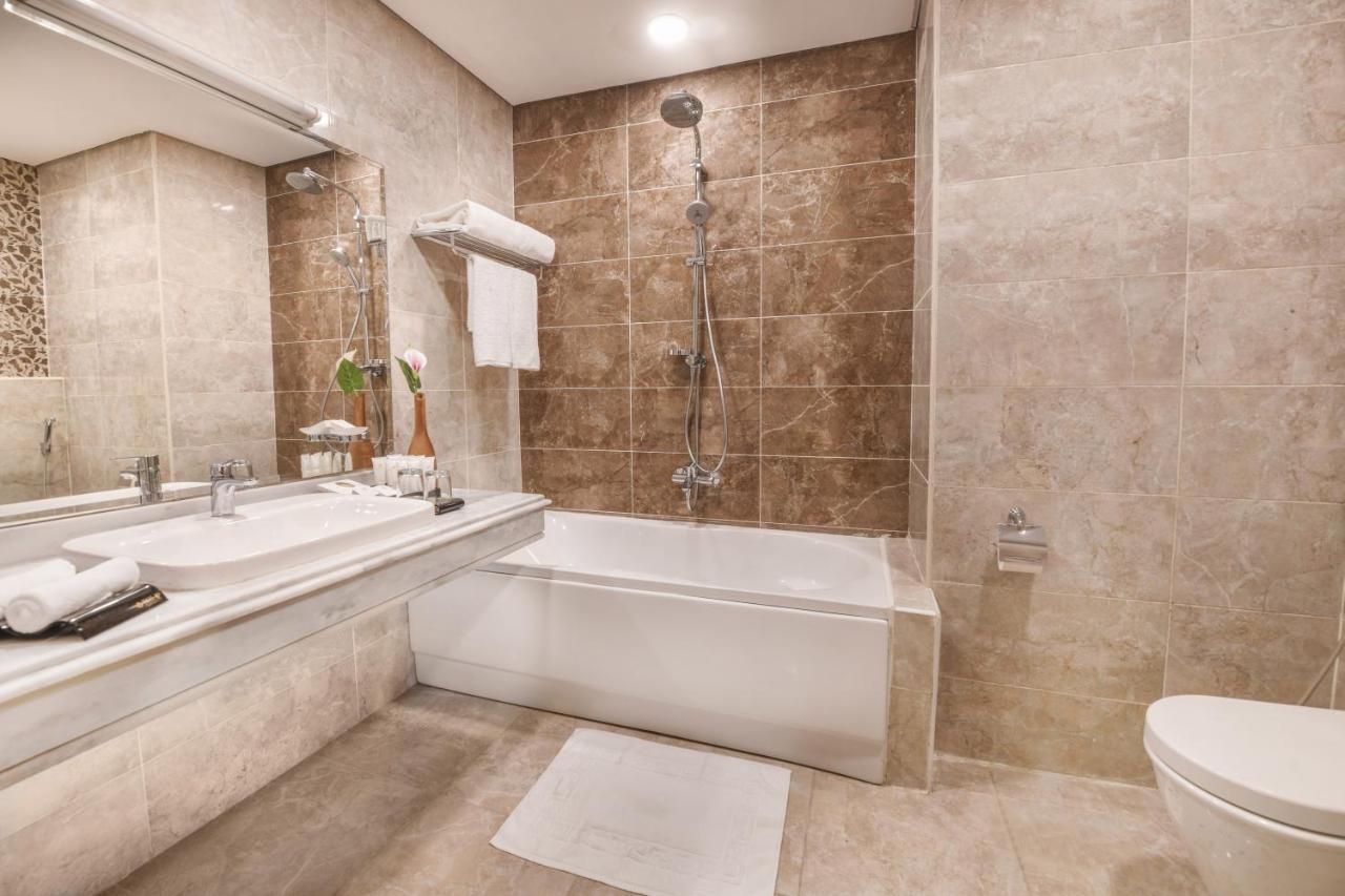 Tolip Gardens Hotel Kaherah Luaran gambar Bathroom