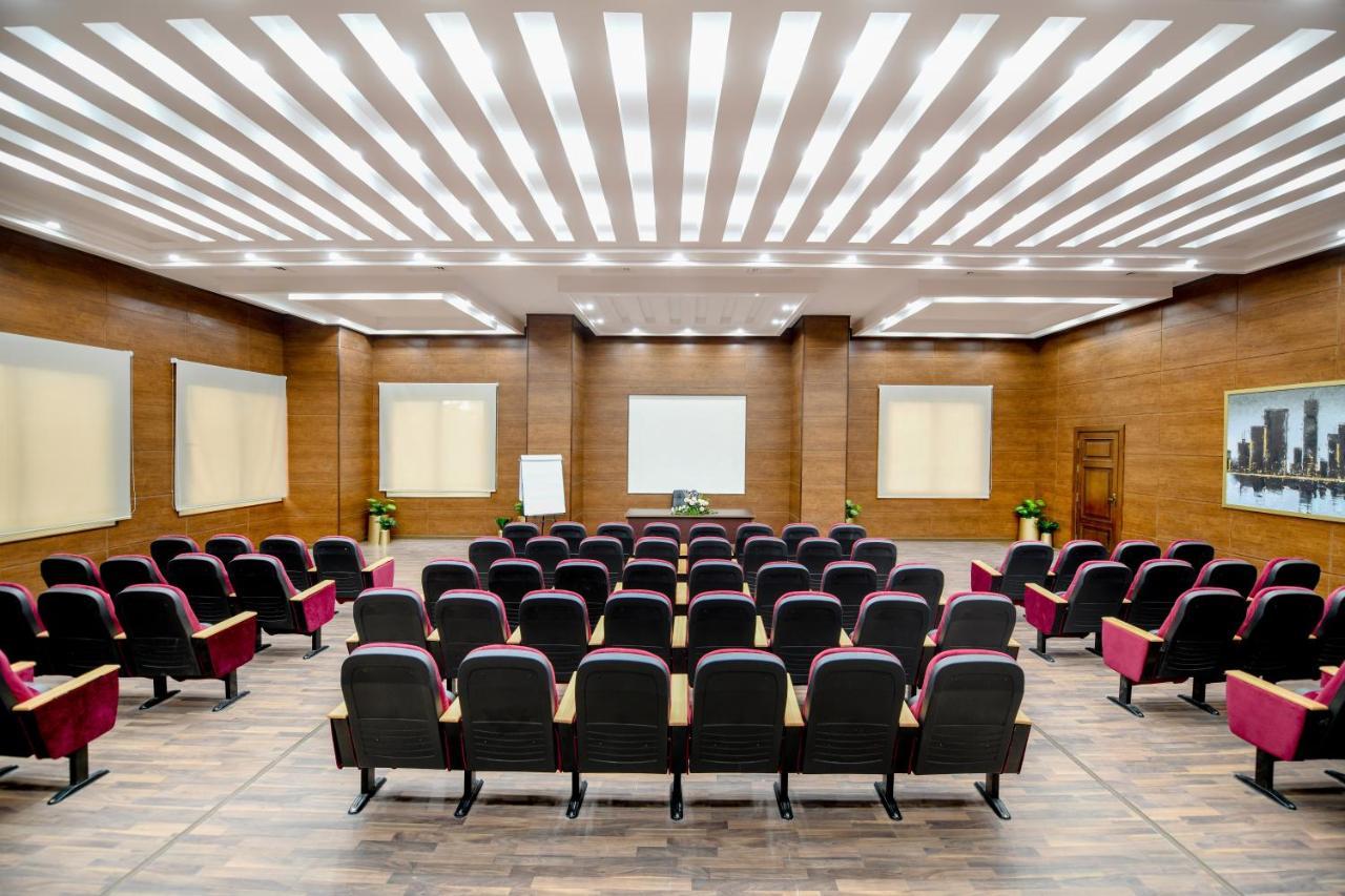 Tolip Gardens Hotel Kaherah Luaran gambar The auditorium